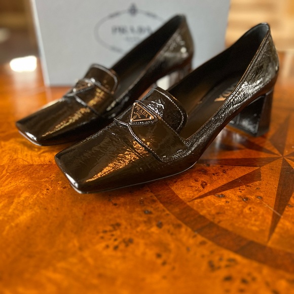 Prada loaders with original box size 40 - Picture 3 of 6